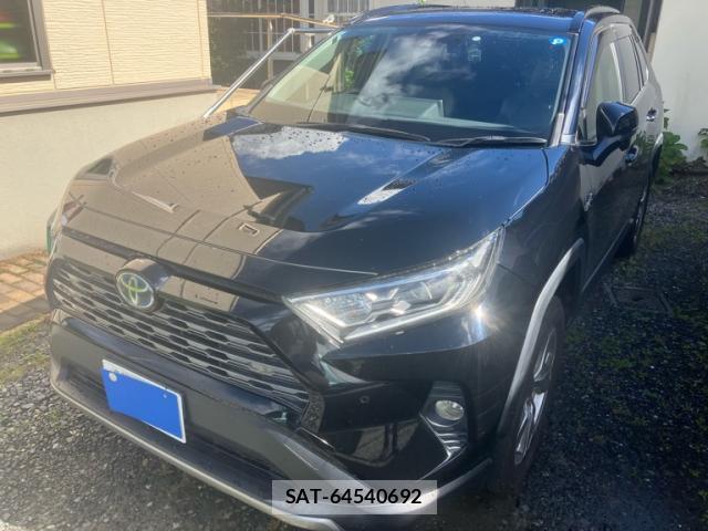 Toyota RAV4 2019-07 8379058-1