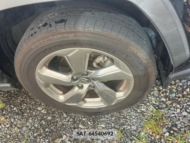 Toyota RAV4 2019-07 8379058-12