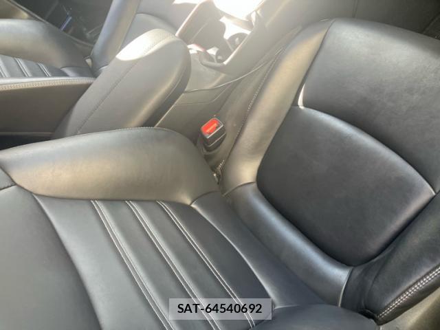 Toyota RAV4 2019-07 8379058-16