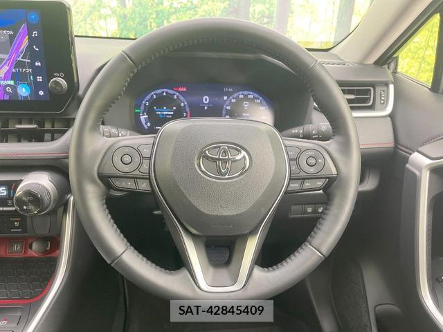 Toyota RAV4 2023-03 8379108-10