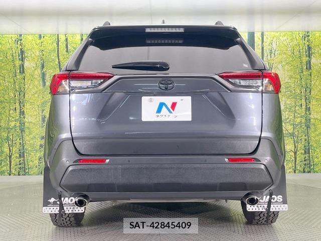 Toyota RAV4 2023-03 8379108-14