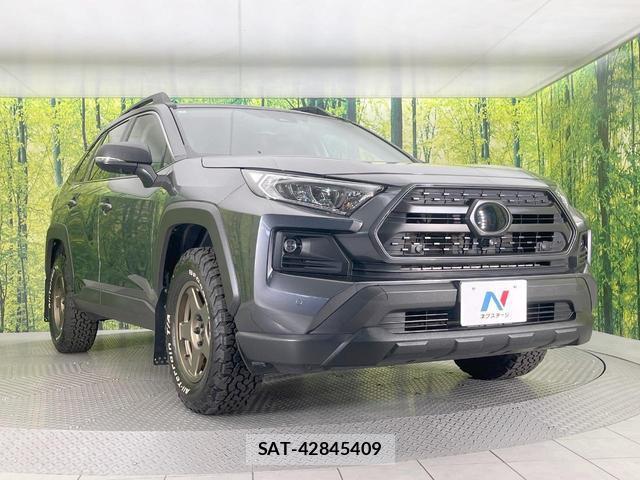 Toyota RAV4 2023-03 8379108-15