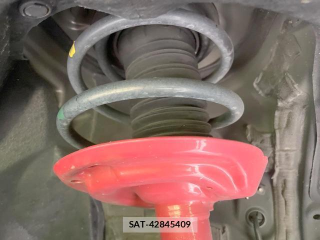 Toyota RAV4 2023-03 8379108-19