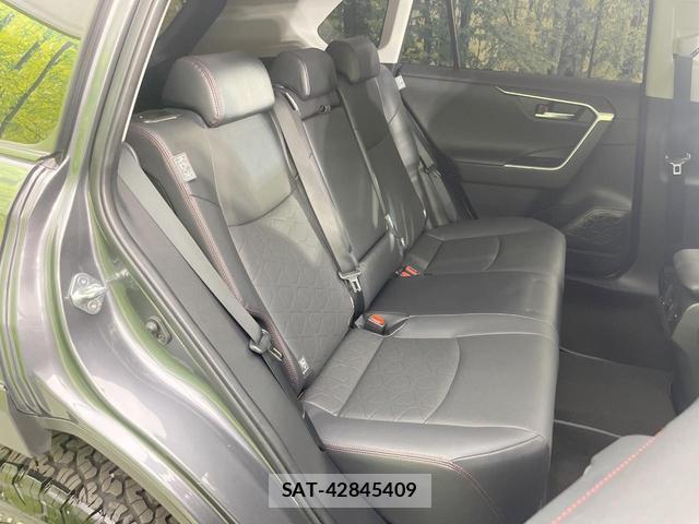 Toyota RAV4 2023-03 8379108-8
