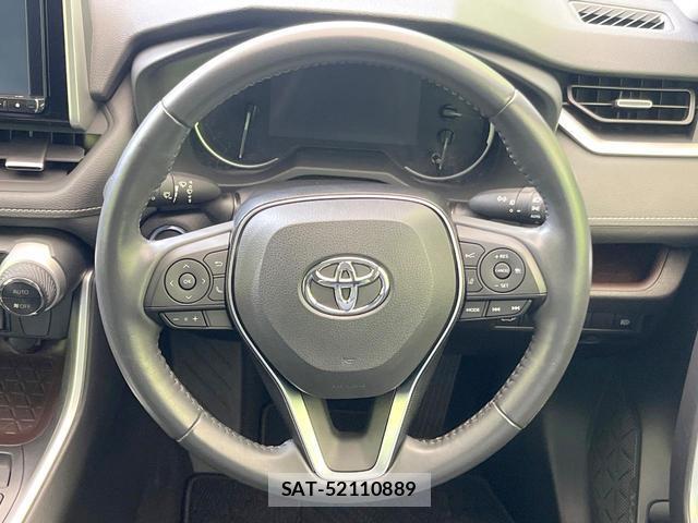 Toyota RAV4 2019-12 8379402-10