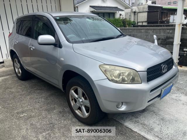 Toyota RAV4 2007-08 8379575-1