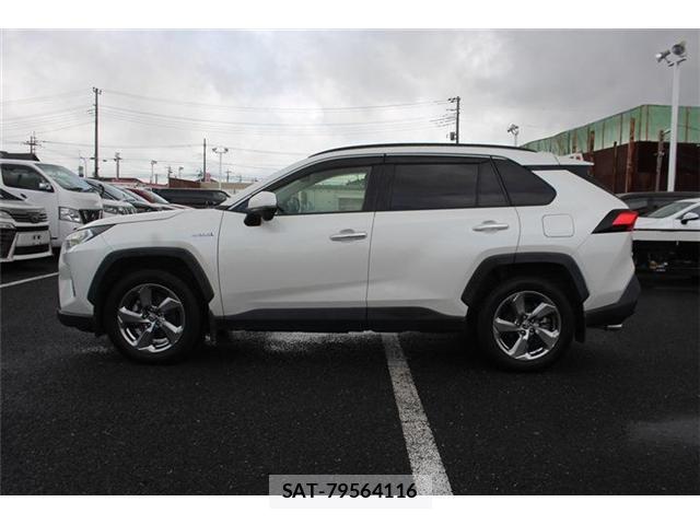 Toyota RAV4 2019-11 8379655-10