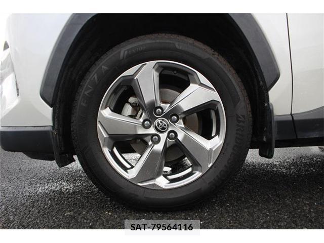 Toyota RAV4 2019-11 8379655-16