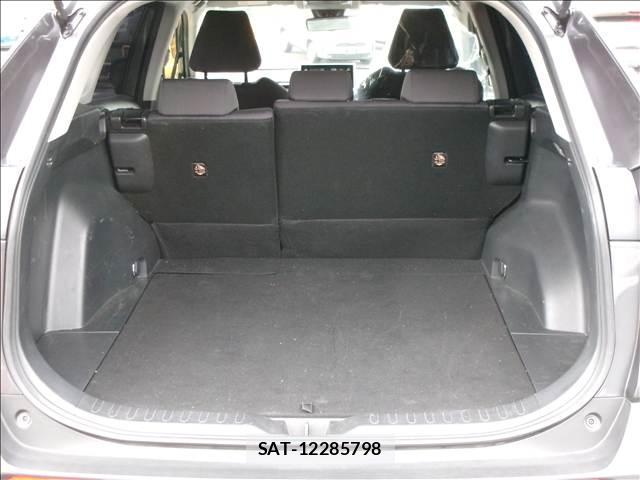 Toyota RAV4 2020-09 8379781-11