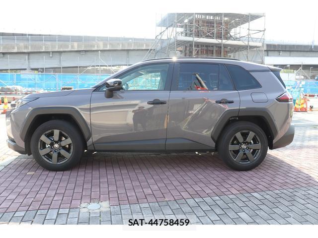 Toyota RAV4 2026-07 8379844-3