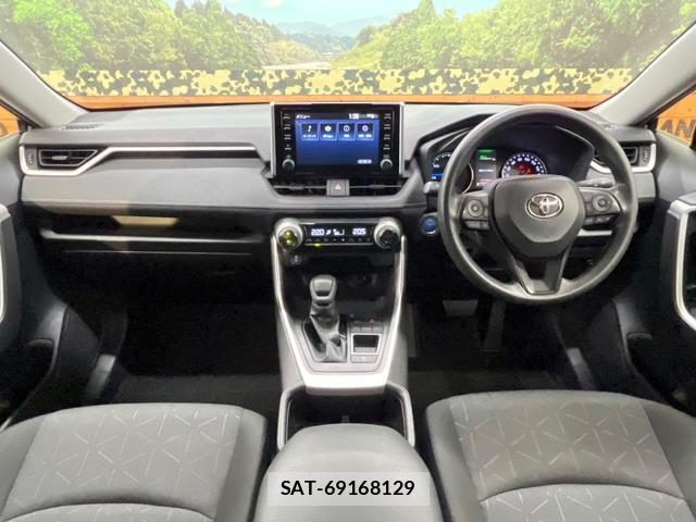 Toyota RAV4 2022-01 8379960-1