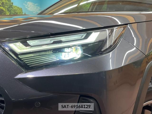Toyota RAV4 2022-01 8379960-11