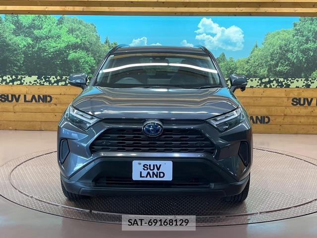 Toyota RAV4 2022-01 8379960-13