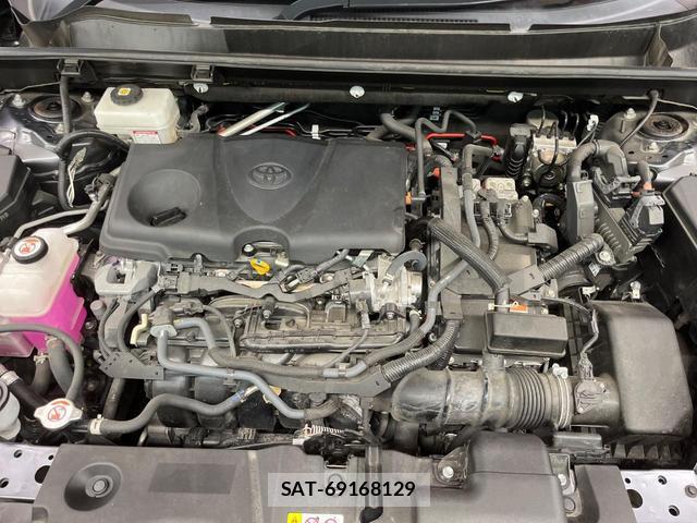 Toyota RAV4 2022-01 8379960-17