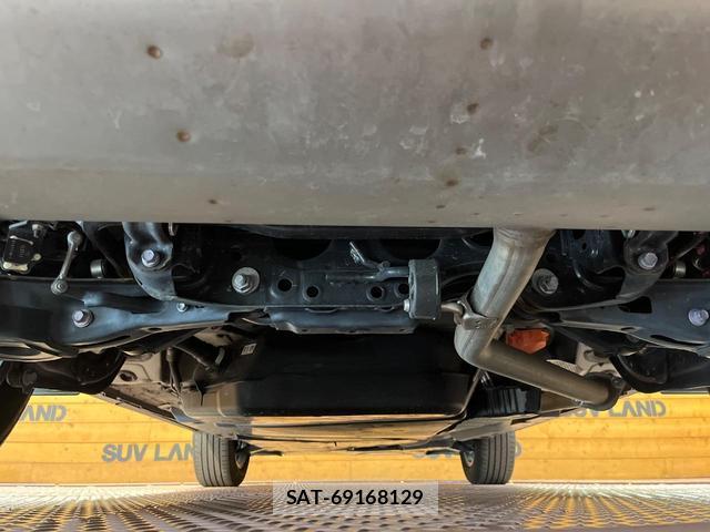 Toyota RAV4 2022-01 8379960-18