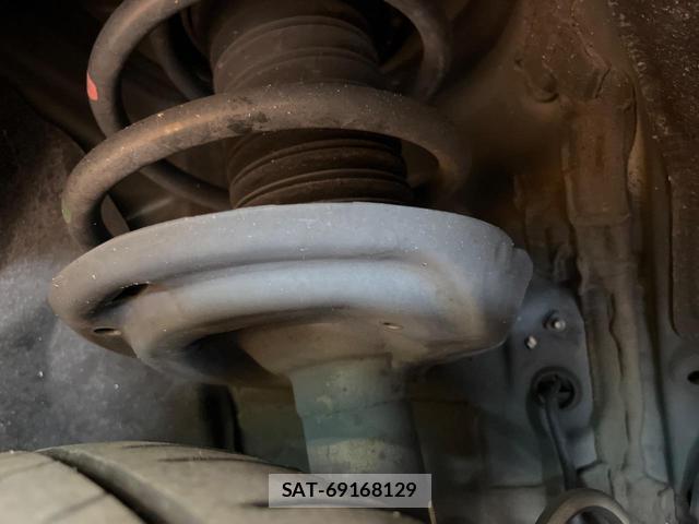 Toyota RAV4 2022-01 8379960-19