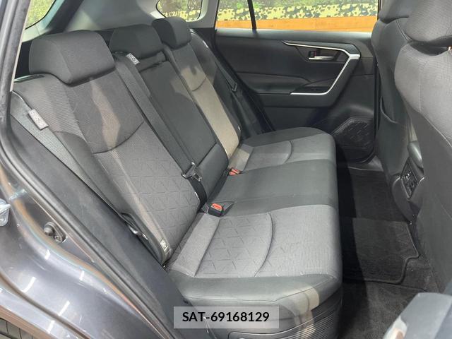 Toyota RAV4 2022-01 8379960-8