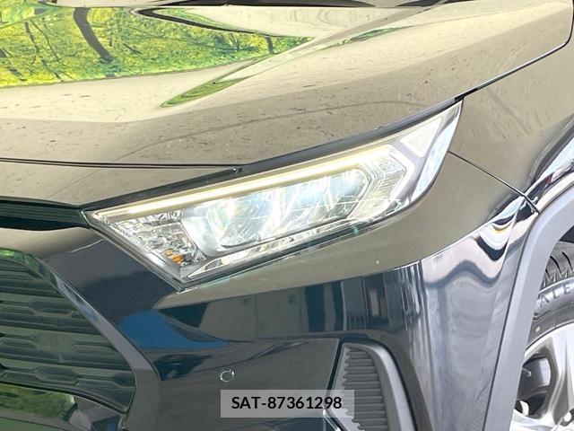 Toyota RAV4 2022-10 8380045-11