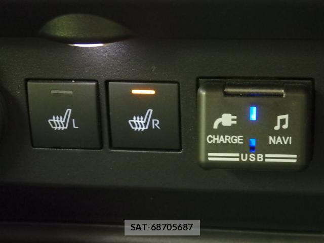 Daihatsu ROCKY 2023-01 8379768-3