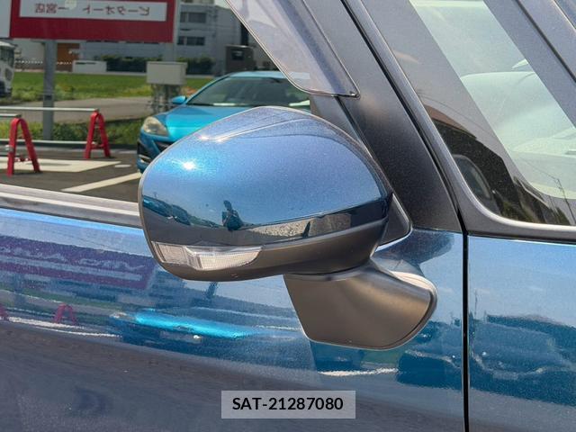 Toyota ROOMY 2017-09 8379895-14