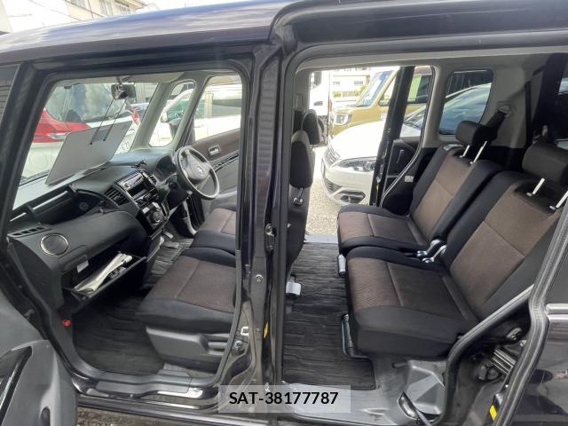 Nissan ROOX 2011-11 8378612-11
