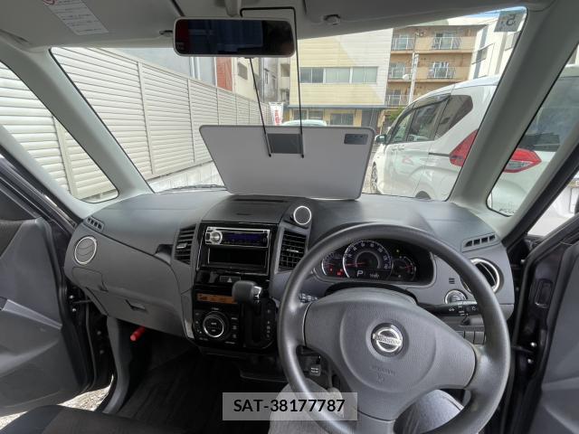 Nissan ROOX 2011-11 8378612-12