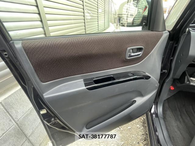Nissan ROOX 2011-11 8378612-19
