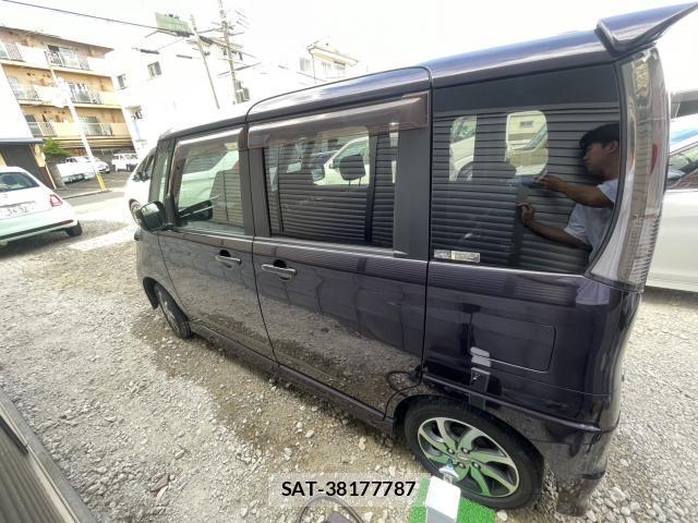 Nissan ROOX 2011-11 8378612-4