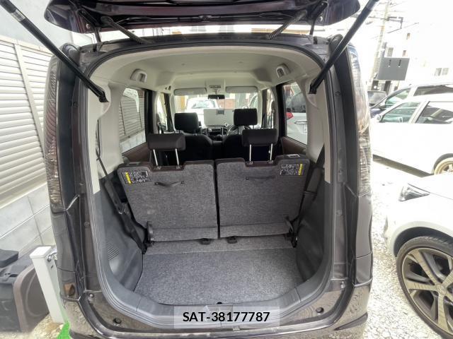 Nissan ROOX 2011-11 8378612-9