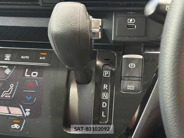 Nissan ROOX 2022-12 8378653-12
