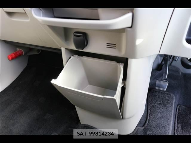 Nissan ROOX 2020-07 8379500-14