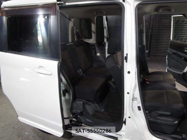 Nissan ROOX 2012-04 8379546-13