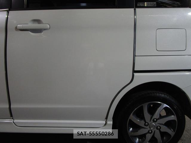 Nissan ROOX 2012-04 8379546-3