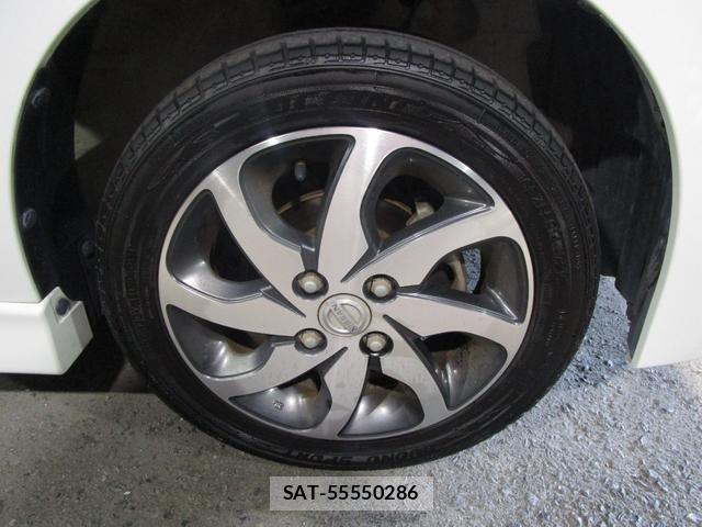 Nissan ROOX 2012-04 8379546-9