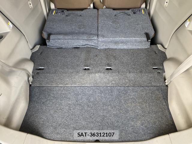 Nissan ROOX 2011-06 8380186-17