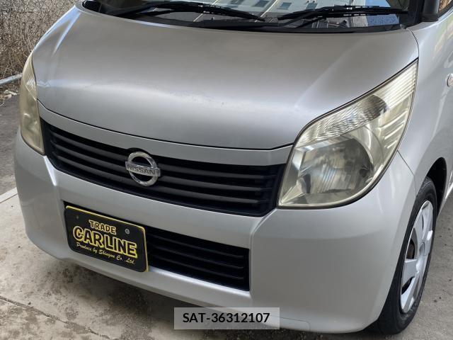 Nissan ROOX 2011-06 8380186-4