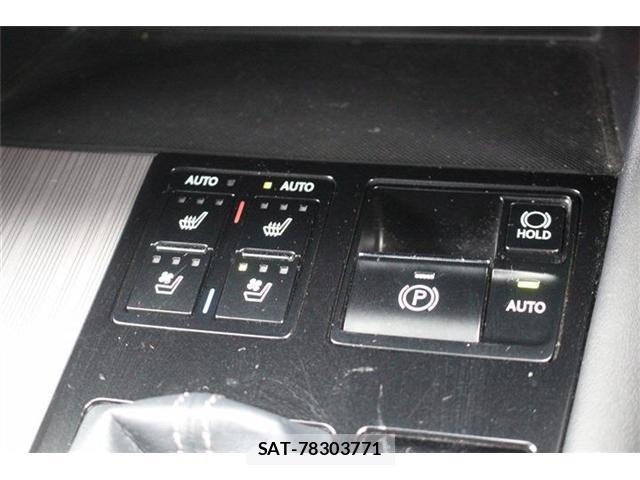 Lexus RX 2017-01 8379677-4