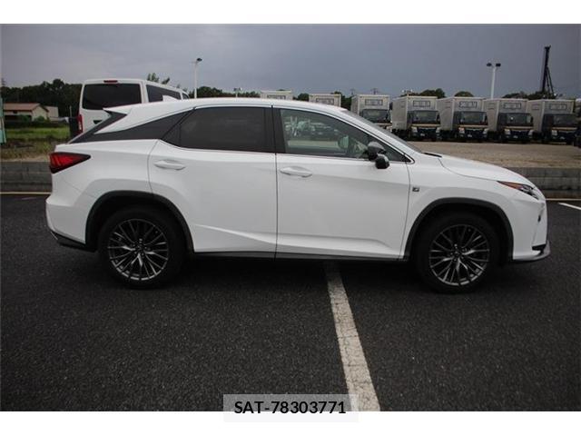 Lexus RX 2017-01 8379677-8