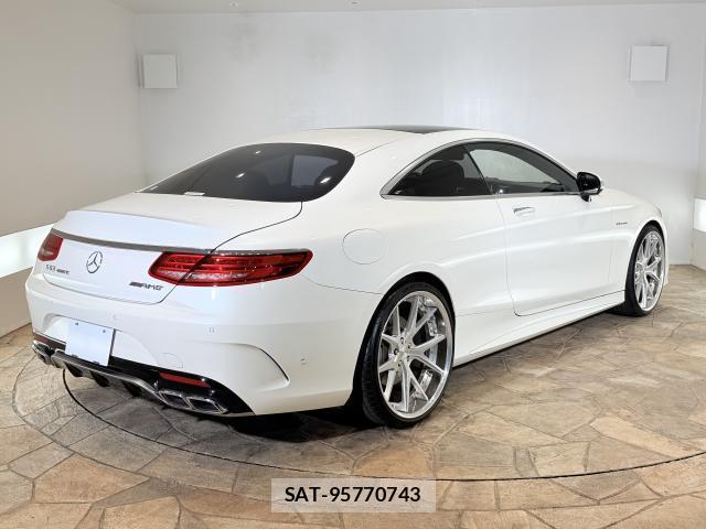 Mercedes Benz S-CLASS 2015-03 8379533-2
