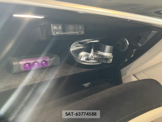 Mercedes Benz S-CLASS 2017-11 8379863-6