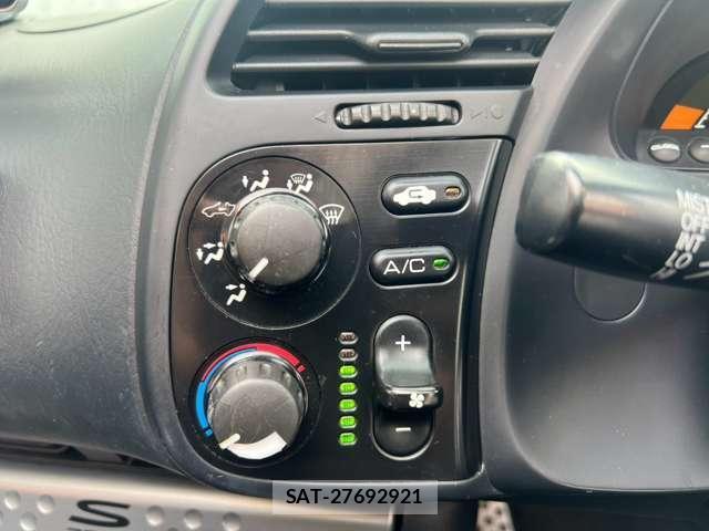 Honda S2000 2006-04 8379904-11