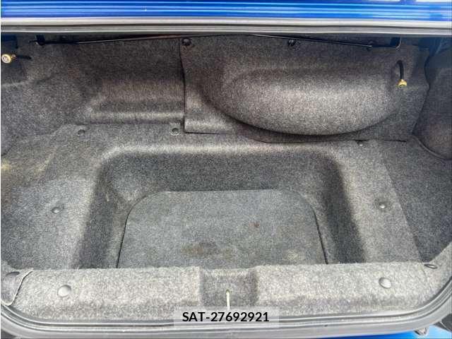 Honda S2000 2006-04 8379904-14