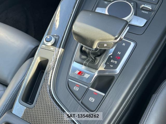 Audi S5 2017-12 8379352-12