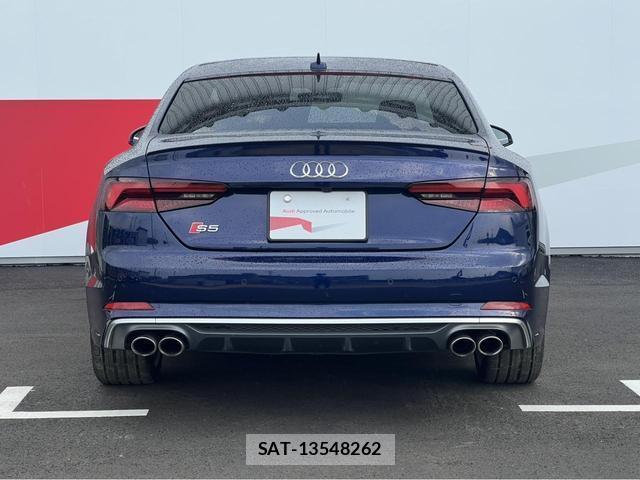 Audi S5 2017-12 8379352-15