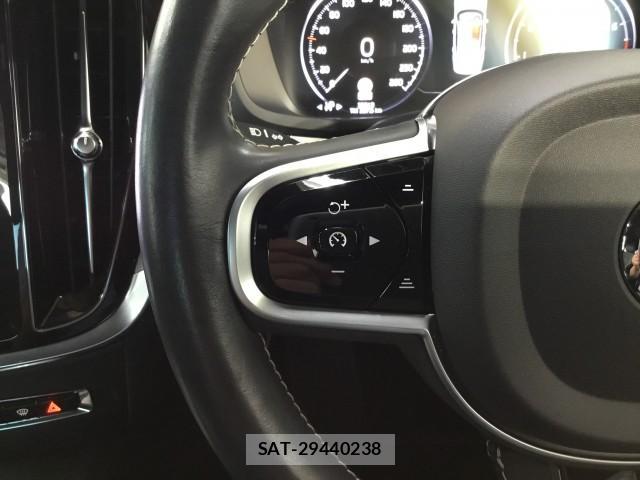 Volvo S60 2021-10 8379549-16