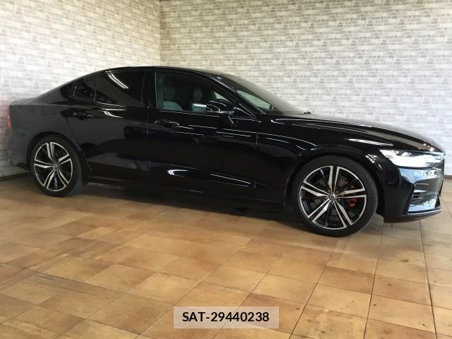 Volvo S60 2021-10 8379549-6