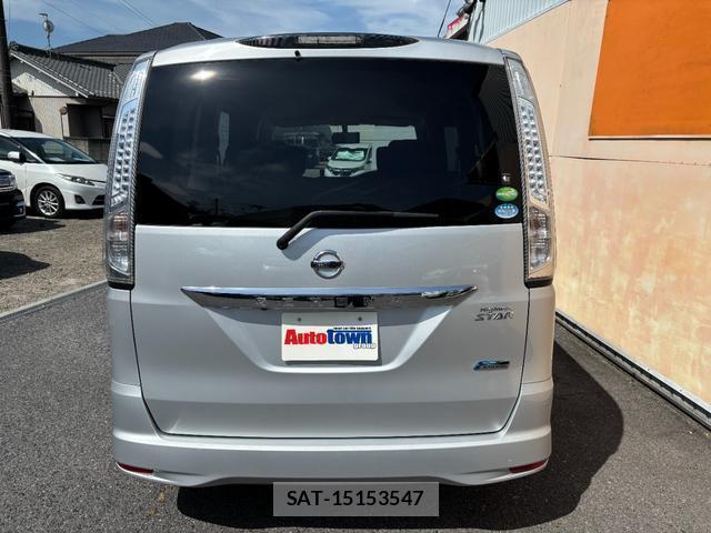 Nissan SERENA 2013-08 8378499-14
