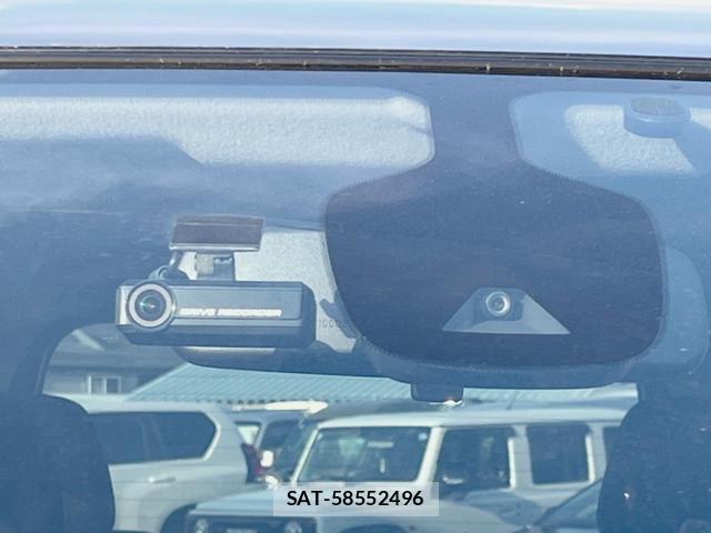 Nissan SERENA 2017-03 8378604-2