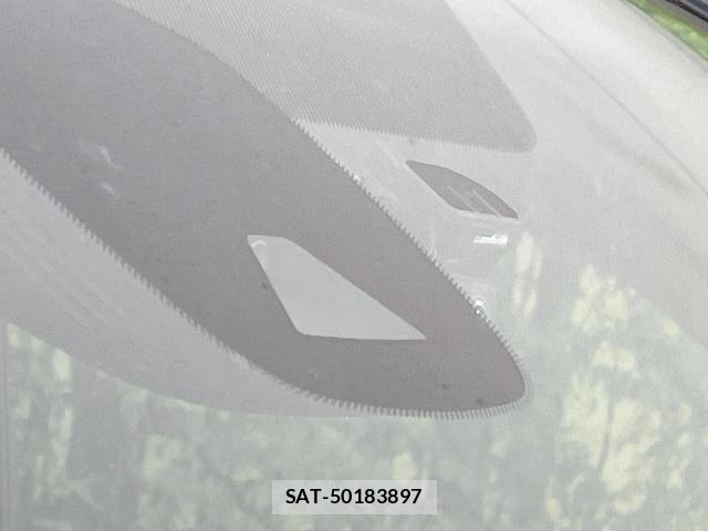 Nissan SERENA 2022-10 8379110-5