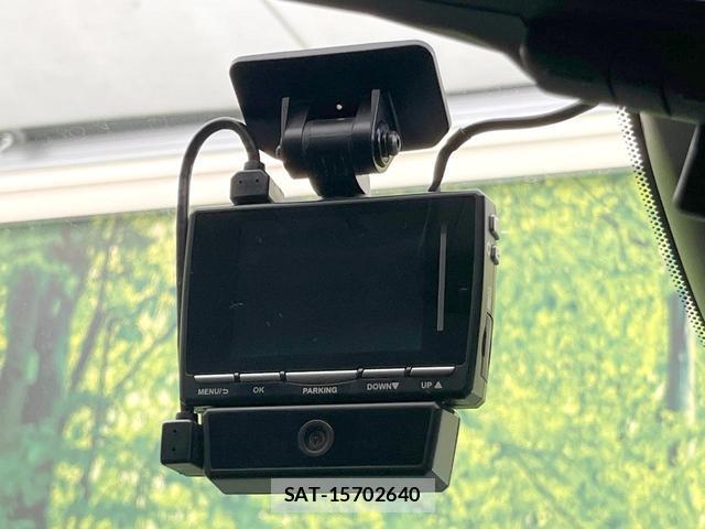 Nissan SERENA 2017-06 8379464-4